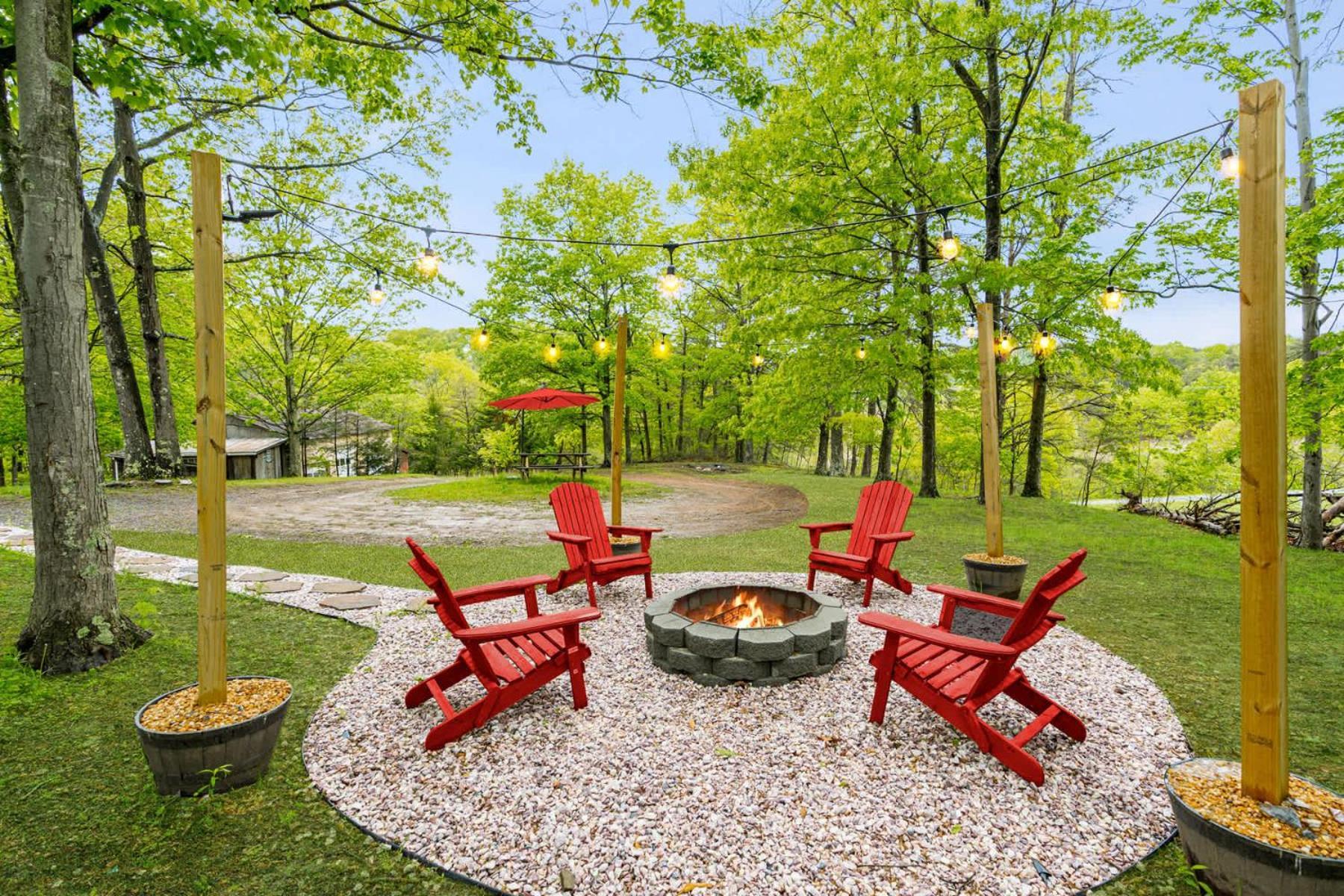 Modernized Log Cabin W Hot Tub Fire Pit & Views Berkeley Springs Exterior foto